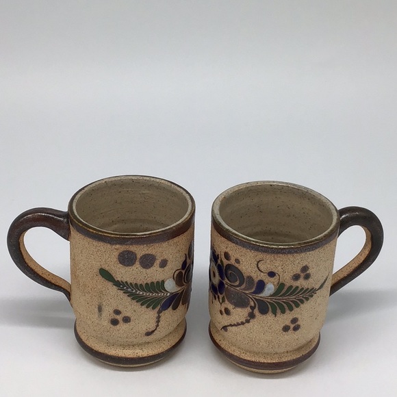 Pair Vintage Mexican Tonala Pottery Mugs - Picture 4 of 4